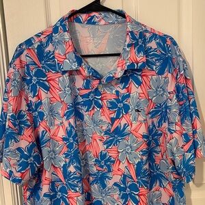 Vineyard Vines Men's Pink and Blue Floral Button Down Shirt